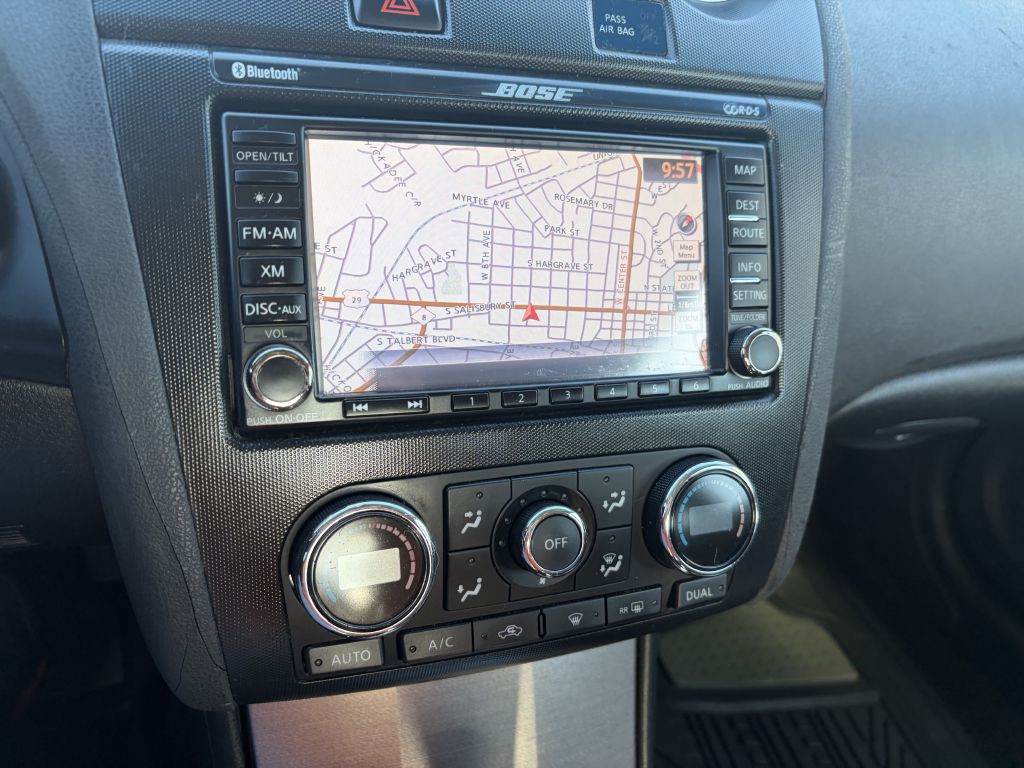 2011 Nissan Altima Image 12