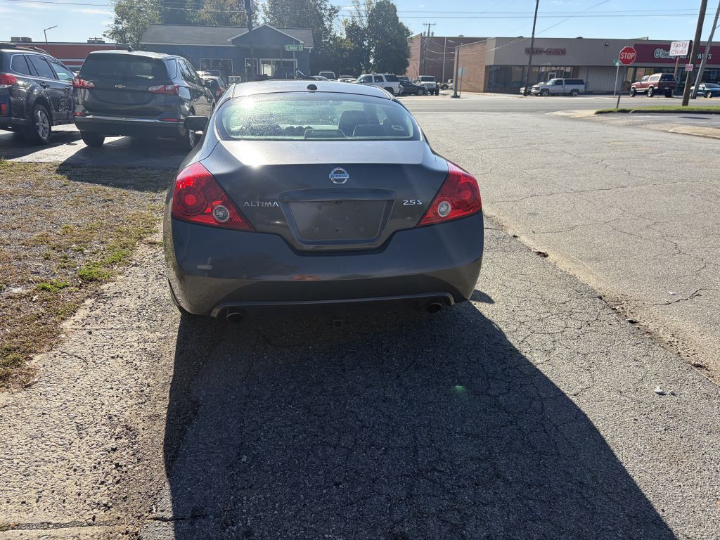 2011 Nissan Altima Image 16