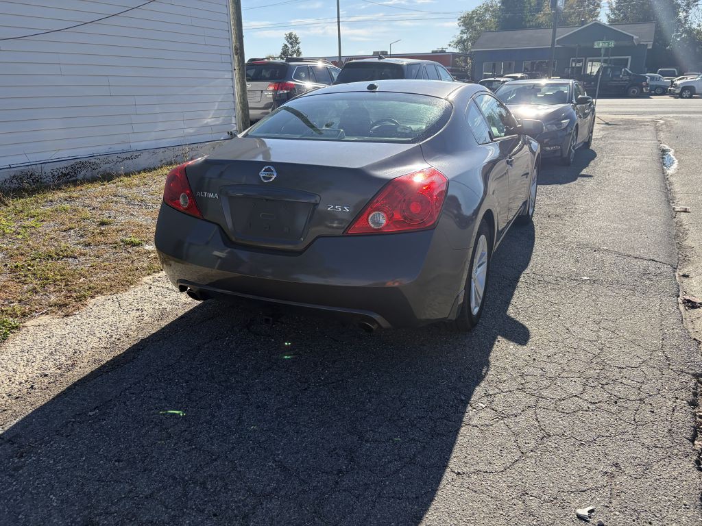 2011 Nissan Altima Image 16