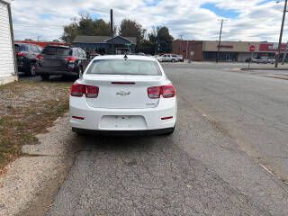 2013 Chevrolet Malibu Image 9