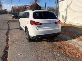 2013 Mitsubishi Outlander Image 15