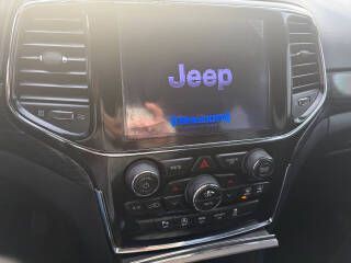 2019 Jeep Grand Cherokee Image 11