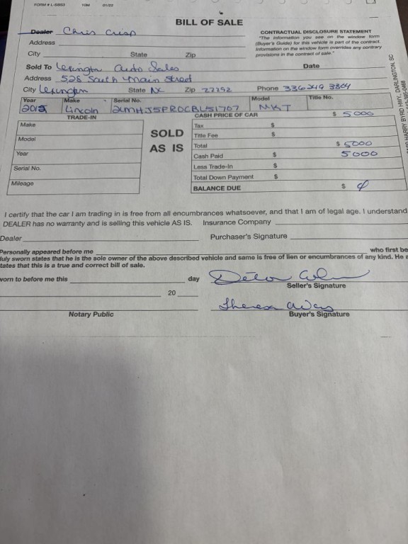 2012 Lincoln MKT Image 2