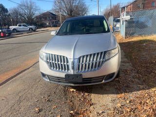 2012 Lincoln MKT Image 5