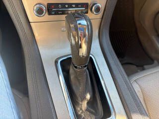 2012 Lincoln MKT Image 8