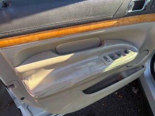 2012 Lincoln MKT Image 9