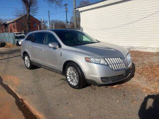 2012 Lincoln MKT Image 11