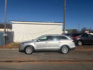 2012 Lincoln MKT Image 12