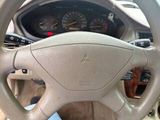 2001 Mitsubishi Galant Image 8