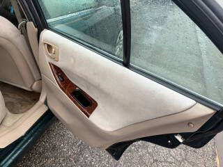 2001 Mitsubishi Galant Image 15