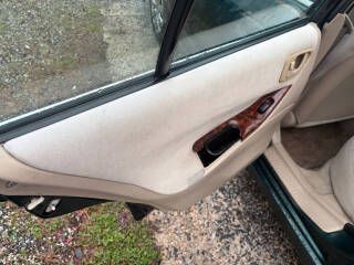 2001 Mitsubishi Galant Image 25