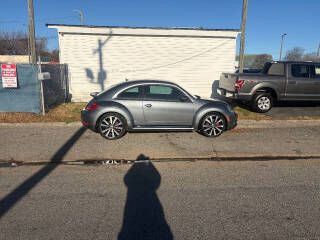 2012 Volkswagen Beetle Image 7