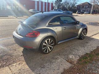 2012 Volkswagen Beetle Image 9