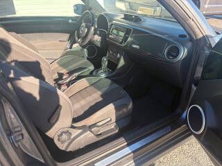 2012 Volkswagen Beetle Image 10
