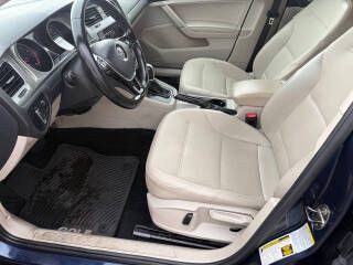 2015 Volkswagen Golf Image 18