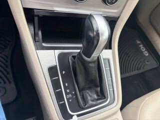 2015 Volkswagen Golf Image 20