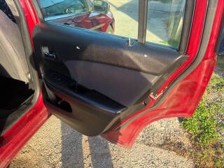 2013 Chrysler 200 Image 10