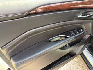 2016 Cadillac SRX Image 10