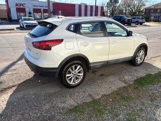 2019 Nissan Rogue Image 7
