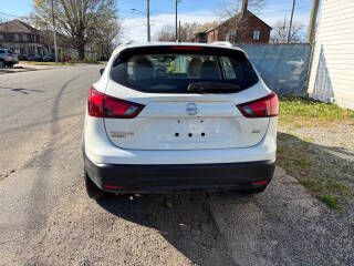 2019 Nissan Rogue Image 8