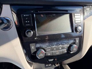 2019 Nissan Rogue Image 14