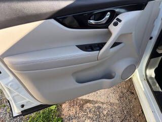 2019 Nissan Rogue Image 23