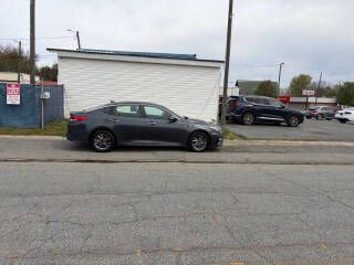 2020 Kia Optima Image 10