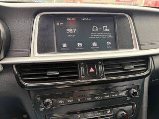 2020 Kia Optima Image 5