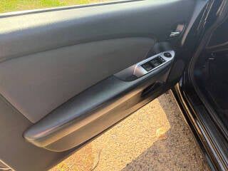 2011 Chrysler 200 Image 20