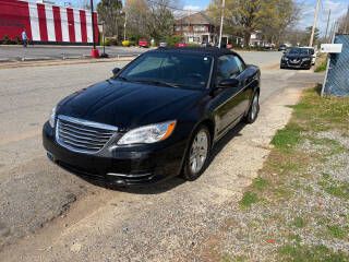 2011 Chrysler 200 Image 24