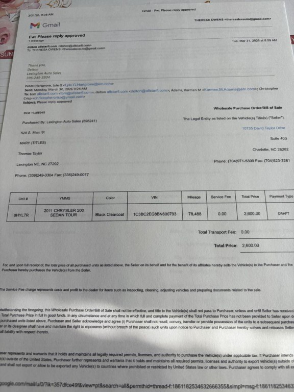 2011 Chrysler 200 Image 1