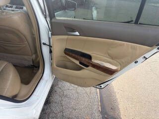 2009 Honda Accord Image 25