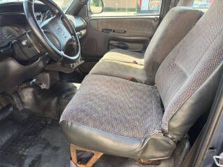 2001 Dodge Ram 2500 Image 6