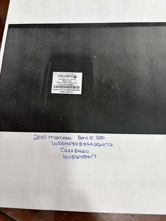 2010 Mercedes-Benz E-Class Image 4