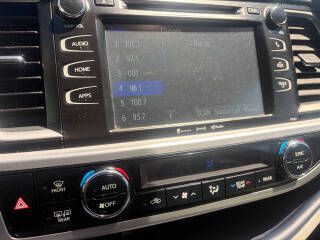 2016 Toyota Highlander Image 20