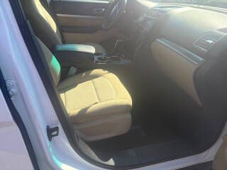 2016 Ford Explorer Image 6