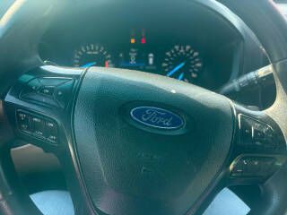2016 Ford Explorer Image 16