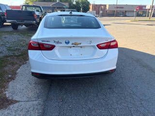 2016 Chevrolet Malibu Image 12
