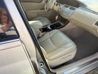 2008 Toyota Avalon Image 12