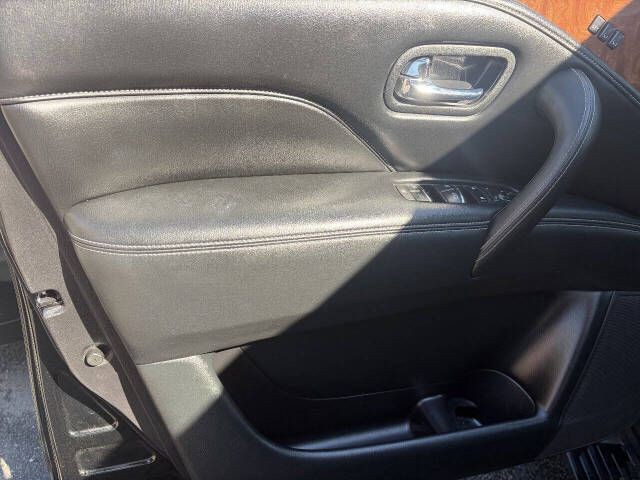 2018 INFINITI QX80 Image 23