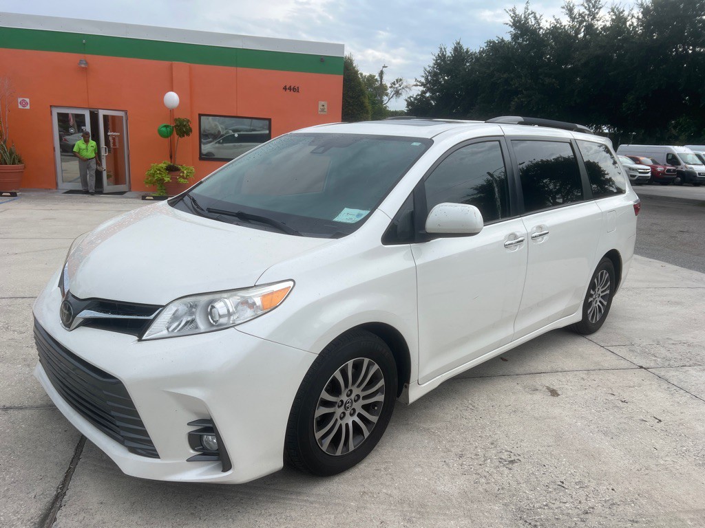 2019 Toyota Sienna Image 15