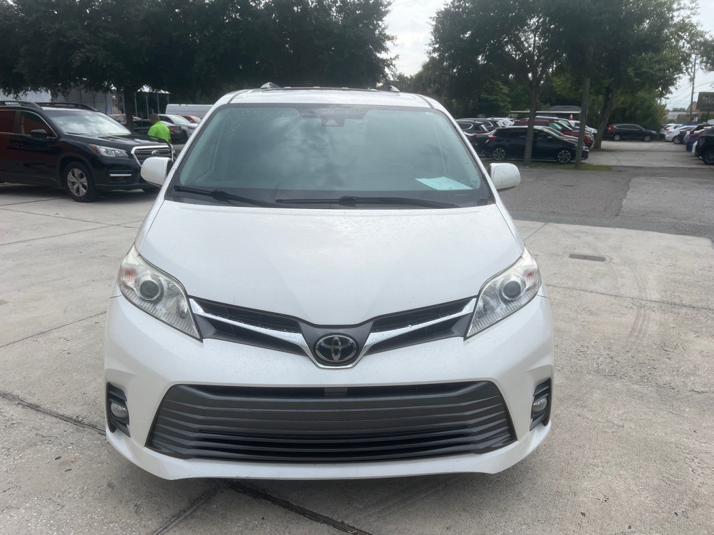 2019 Toyota Sienna Image 16