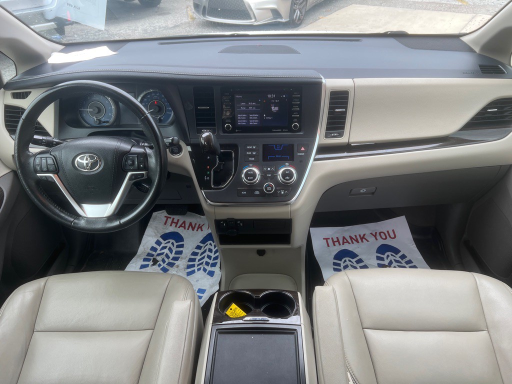 2019 Toyota Sienna Image 25