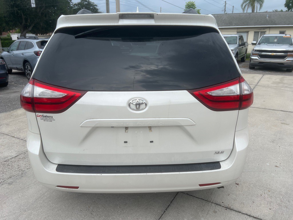 2019 Toyota Sienna Image 30