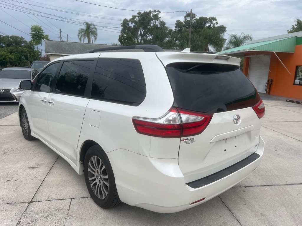 2019 Toyota Sienna Image 33