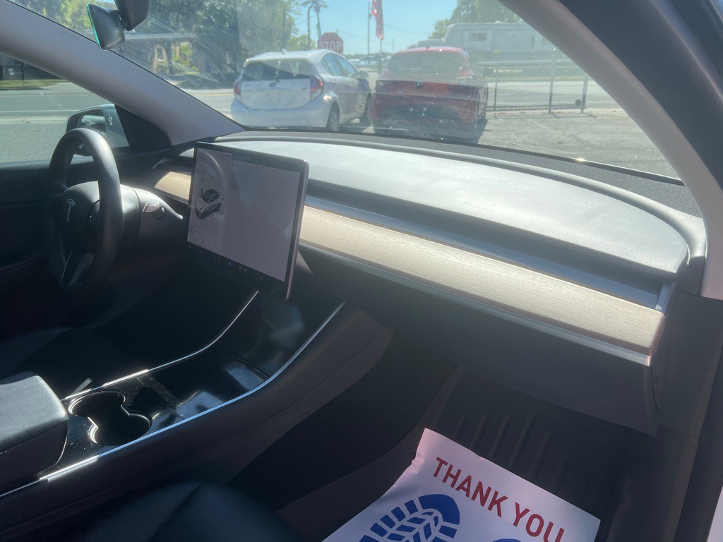 2021 Tesla Model Y Image 8