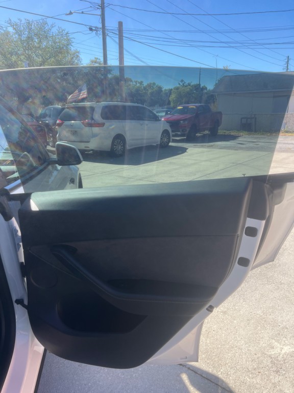 2021 Tesla Model Y Image 9