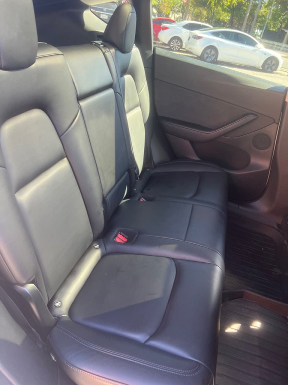 2021 Tesla Model Y Image 10