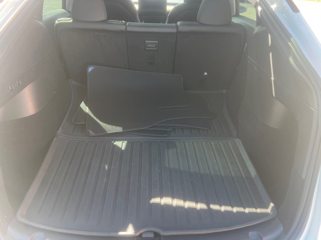 2021 Tesla Model Y Image 17