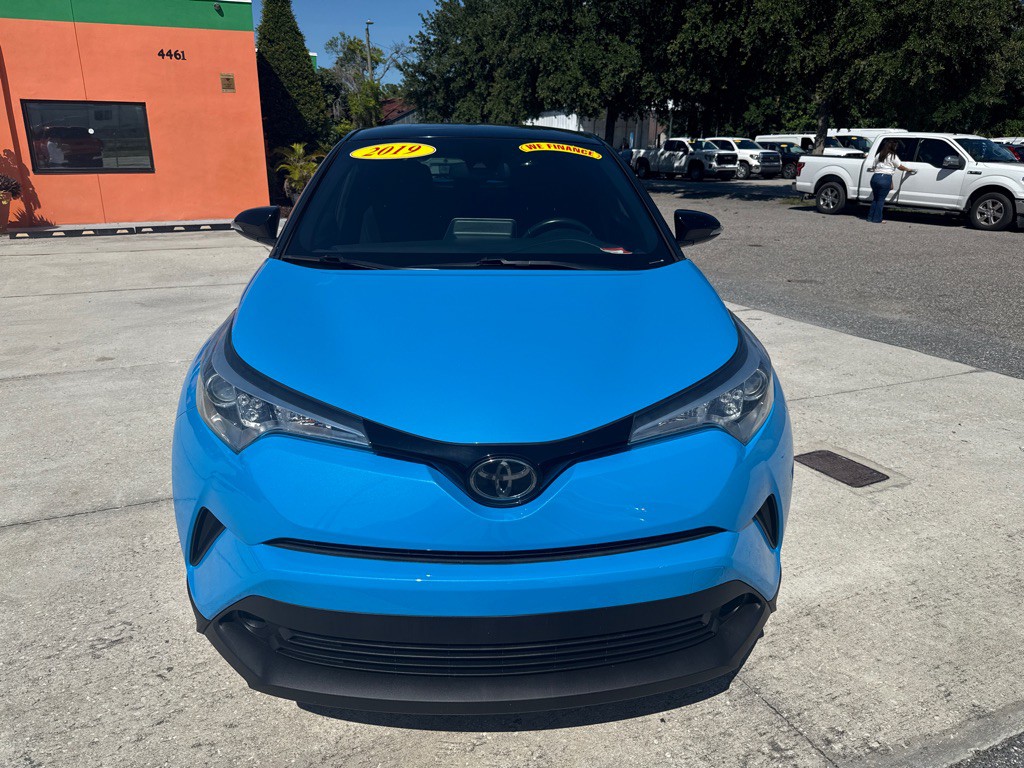 2019 Toyota C-HR Image 2
